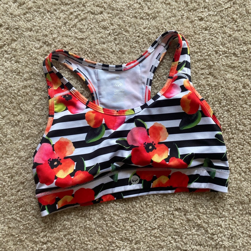Sarah sports bra, Bahamas